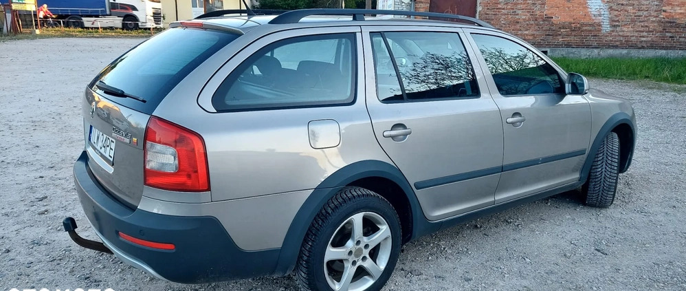 Skoda Octavia cena 37500 przebieg: 190000, rok produkcji 2010 z Radom małe 232